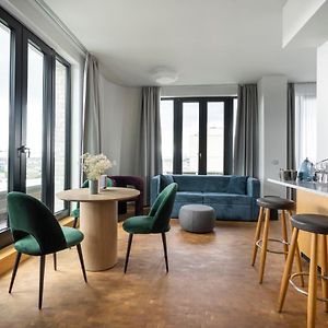 Großes Apartment mit 1 Schlafzimmer